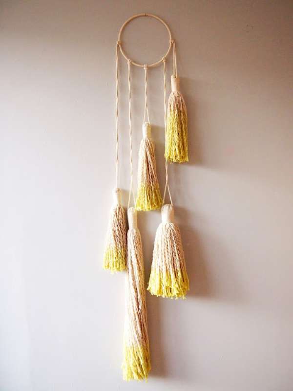 Dreamcatcher avec des pompons