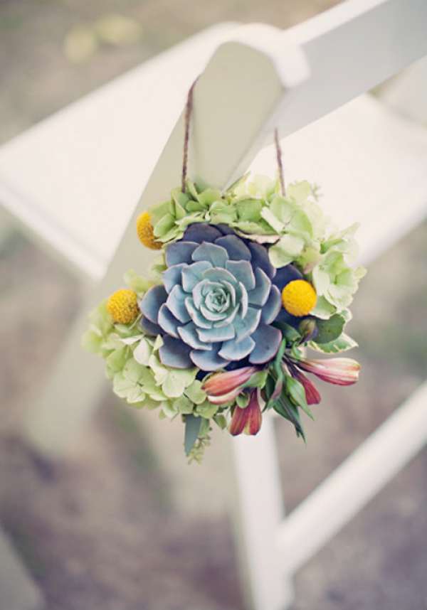 Décoration de chaise pour un mariage