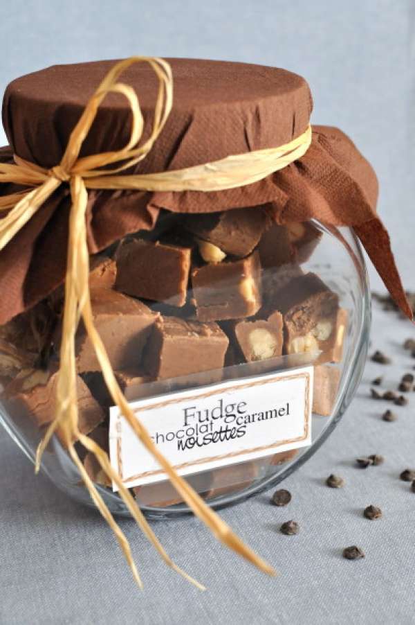 Fudge au chocolat, vanille et noisettes