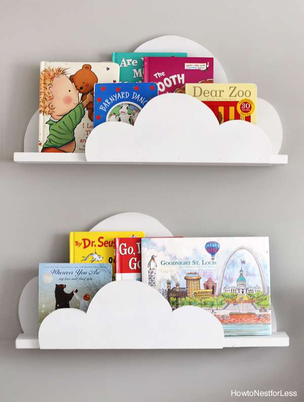 Etagères pour livres en forme de nuages