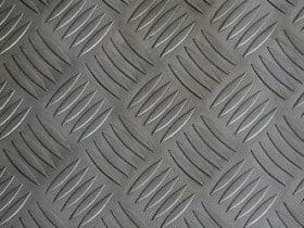 Percer un trou rond dans de la tôle