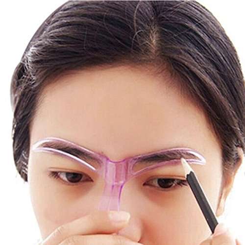 Un outil de beauté pour vous aider à remplir vos sourcils