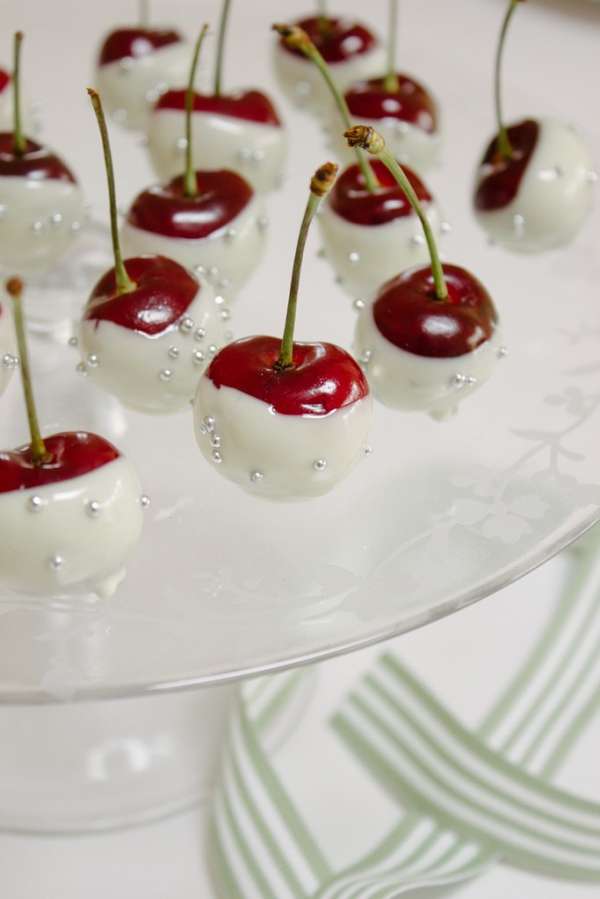 Cerises enrobées de chocolat blanc