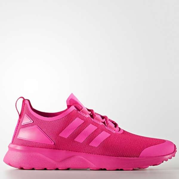 Des chaussures de sport aux couleurs flashy qui mettent de bonne humeur