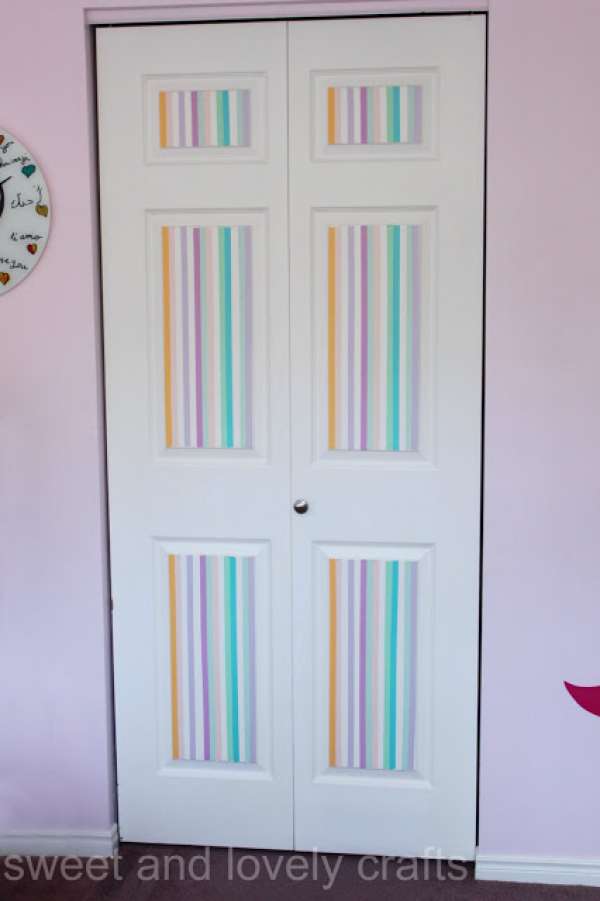 Décoration pour de porte avec des bandes washi