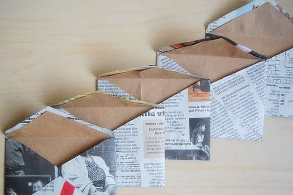 Enveloppe en papier journal