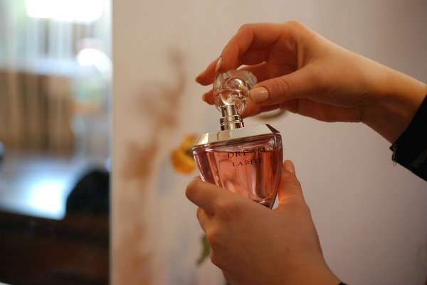 Garder le parfum plus longtemps