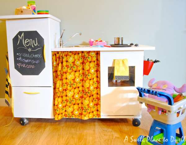 Bureau transformé en kitchenette