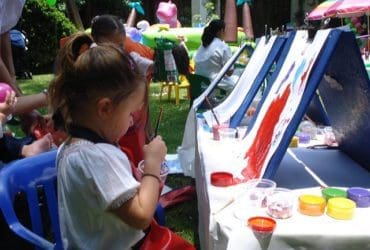 Fabriquer de la peinture avec de la craie de trottoir