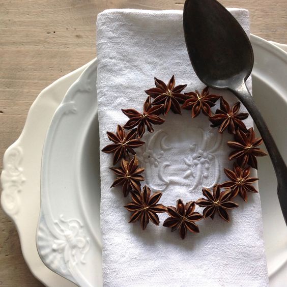 Une couronne miniature en anis étoilé