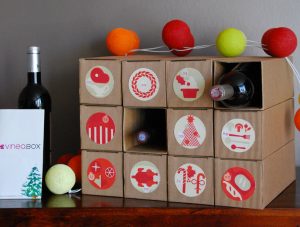 Calendrier de l'avent avec des bouteilles de vin