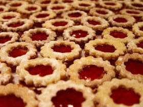 Biscuits sablés à la confiture