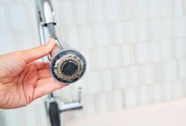 Calcaire dans la douche