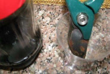 Enlever la rouille des outils en métal