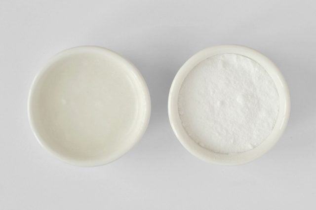 Huile de coco et bicarbonate de soude