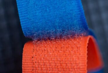 Velcro type slim band fluffy + velvet red and blue