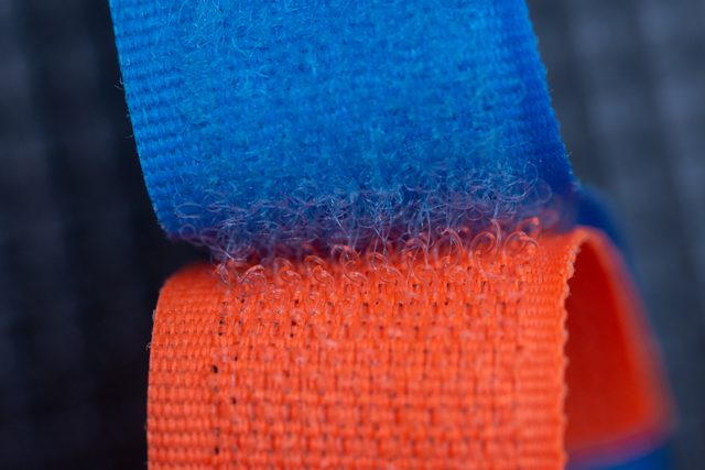 Velcro type slim band fluffy + velvet red and blue