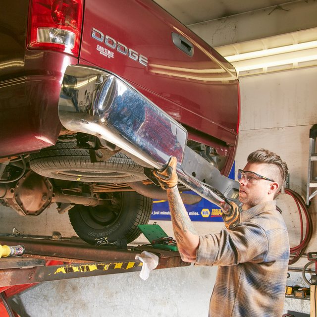 Pare-chocs chromé d'un véhicule