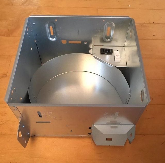 Caisson de remplacement pour un ventilateur de salle de bain.