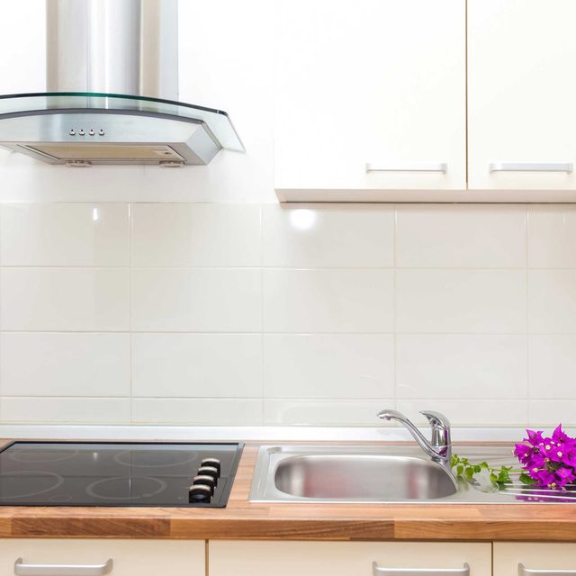 Une hotte de cuisine en inox