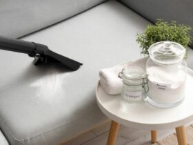 Nettoyer canapé au bicarbonate de soude