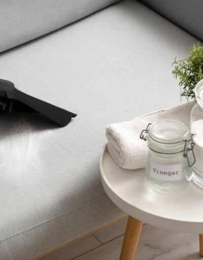 Nettoyer canapé au bicarbonate de soude