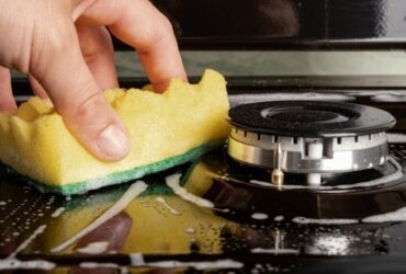 Nettoyer une plaque à gaz