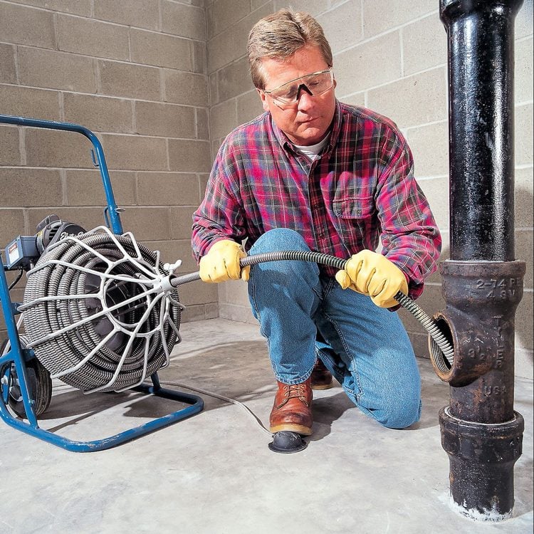 Couvercle d'un regard de visite pour canalisation d'égout