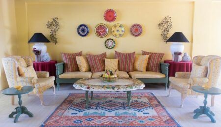 salon avec tapis persan